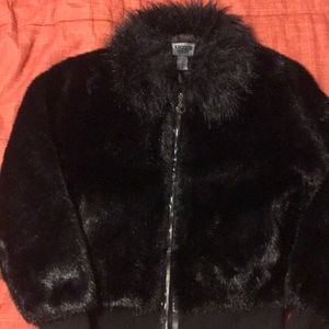 Women black fur coat